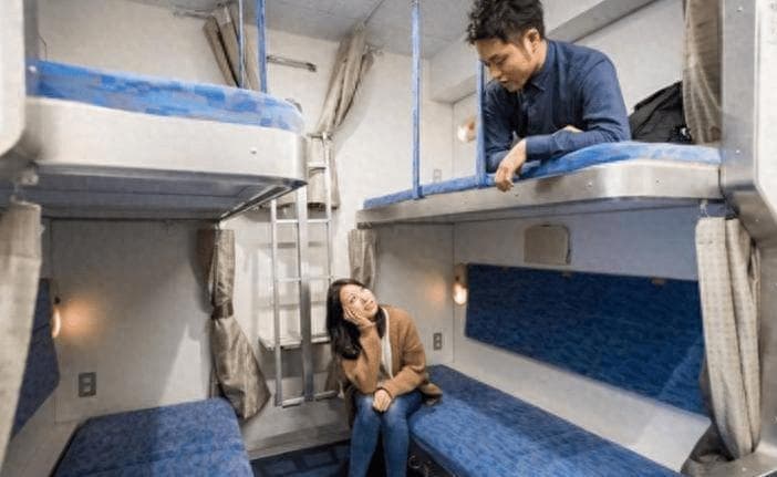 软卧和硬卧到底有啥区别？看完明白原因，难怪价格贵这么多