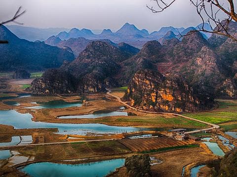 探秘青龙山：自然奇观与历史遗迹的完美邂逅 🌄 | 深度体验指南