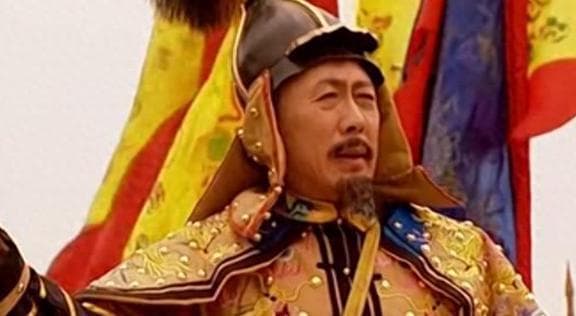 乾隆朝，康熙还有10位皇子在世，弘历对这些皇叔怎么样？