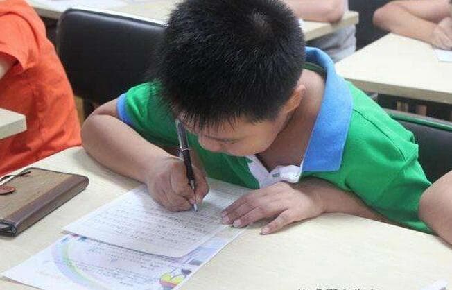 初中英语作文怎么学：提高英语写作能力的实用方法