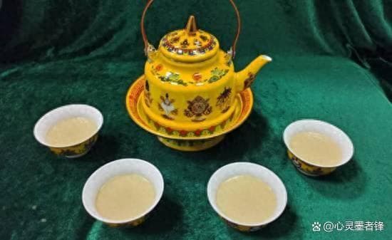 拉萨特产有哪些食品（西藏拉萨必吃榜十大美食都有哪些）