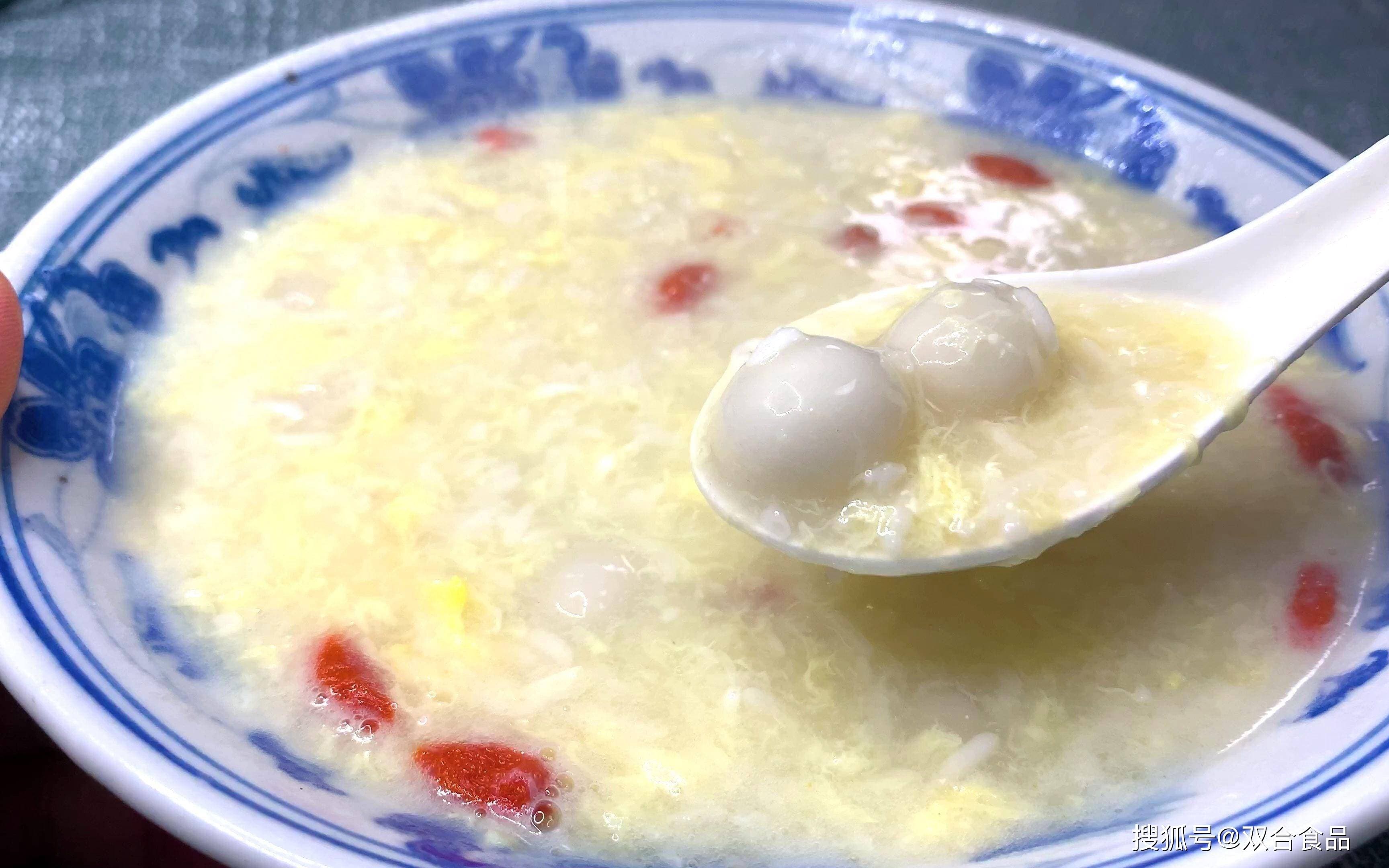 广西米酒人称“见风倒”，但厉害归厉害，用它做的美食可不少