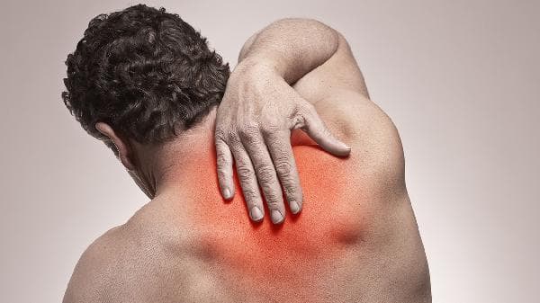 强直性脊柱炎患者如何通过日常调理与心理治疗重获生活活力？