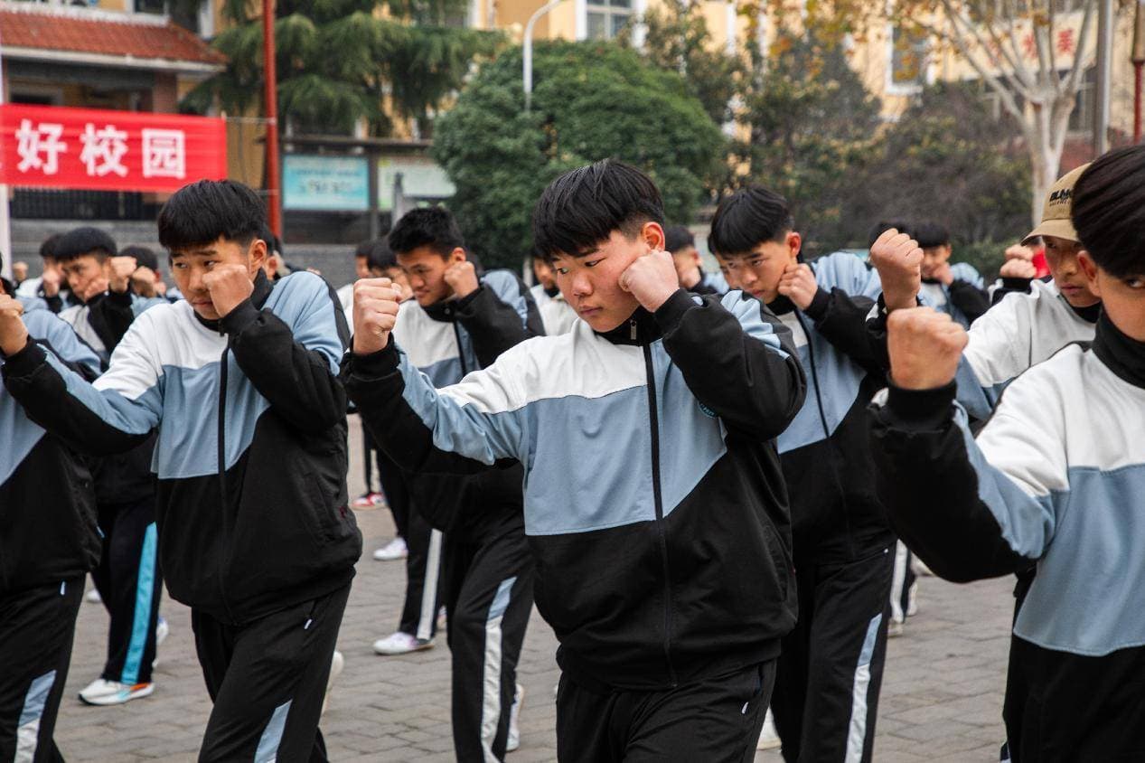 学武术，强体魄