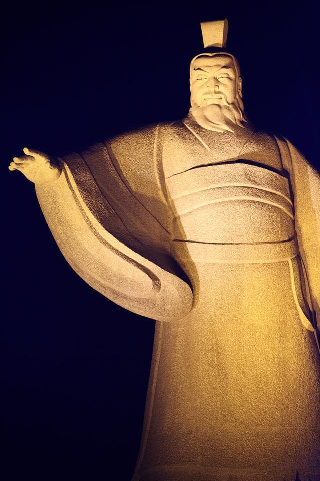 长城、灵渠领衔：秦始皇八大工程的历史影响