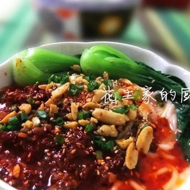 担担面制作教程：从准备到成品的详细步骤