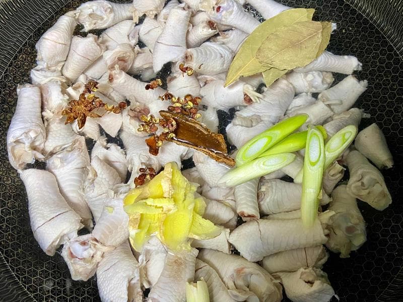 自制泡椒鸡爪，美味又健康
