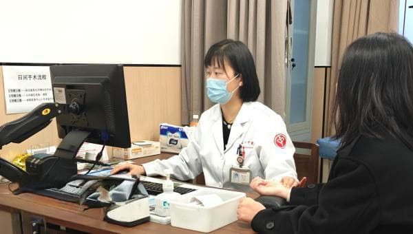 生姜洗发水防脱发？有人用了2个月 脱发更严重了