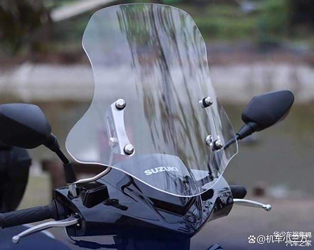 踏板车装风挡的必要性及材质选购指南