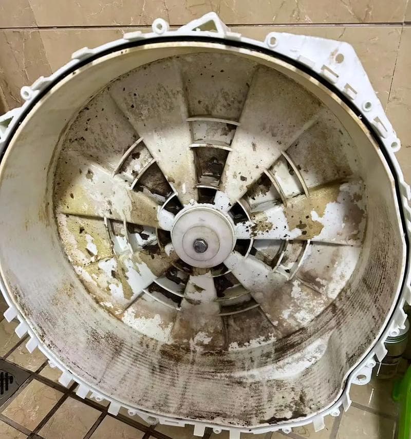 滚筒洗衣机清洗完全指南：13个步骤让洗衣机保持洁净