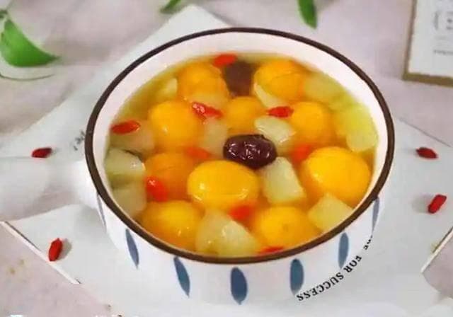 冬天流感严重，孩子易感冒咳嗽，多吃这4种食物，润肺止咳