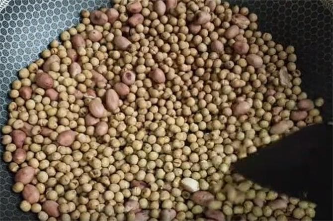 正宗豆面卷（驴打滚）制作教程：软糯筋道，凉了也不硬