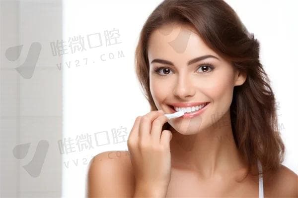 牙齿出现黑缝的原因是什么？是否需要进行补牙治疗？