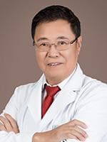 北京同仁医院眼科青光眼专家王宁利教授：精准、细致、创新与安全