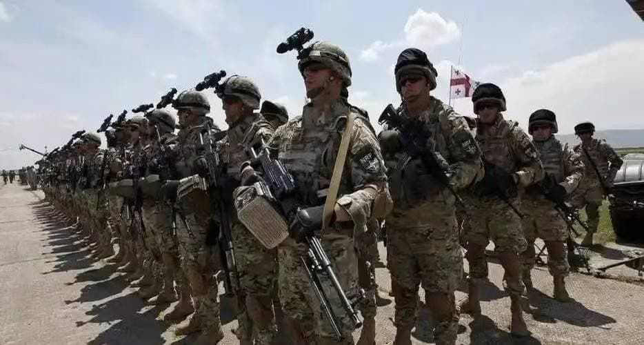 俄美军事实力对比：不仅仅是武器与兵力的较量，更是国力与体系的博弈！