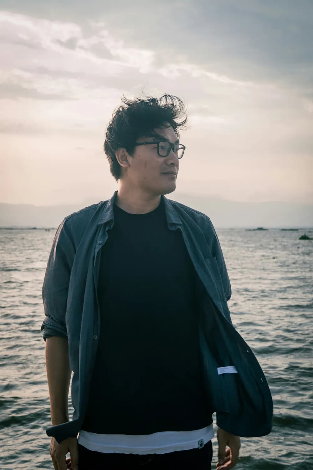 《黄昏》背后的故事：周传雄的情歌传奇