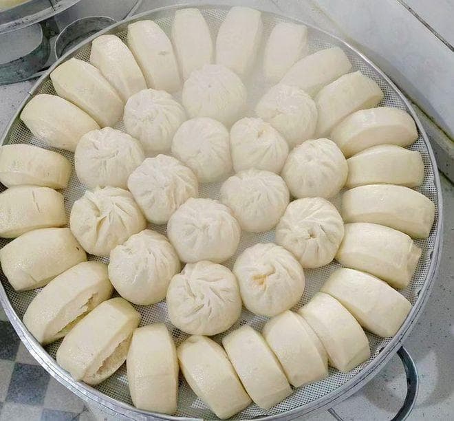微波炉热馒头怎么不会变硬？
