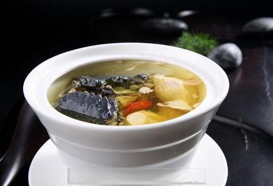 乌鸡的功效与作用 吃乌鸡有哪些好处