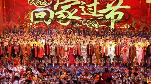 春晚42年：从黄一鹤到于蕾，总导演主持人大盘点