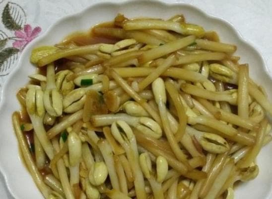 豆芽的营养价值与生食方法（豆芽可以生吃吗？如何避免细菌污染？）