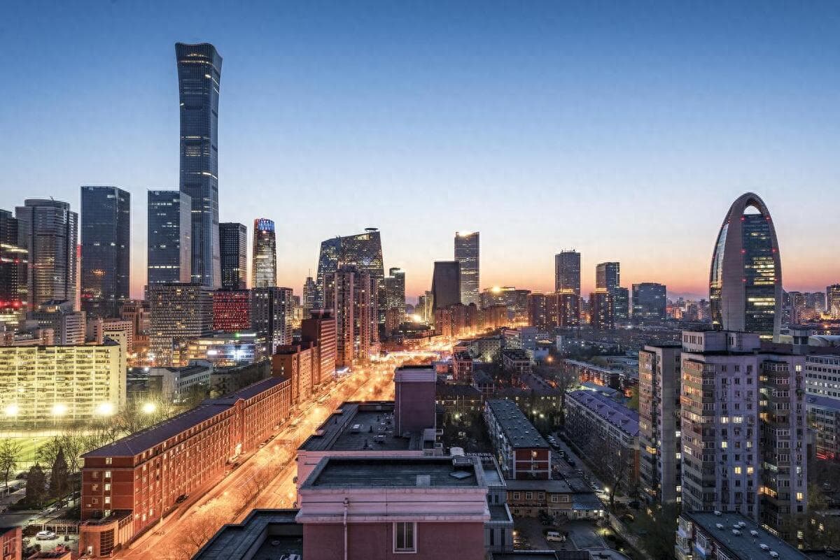 北京楼市小阳春：万柳房价涨至129000元，市场呈现分化态势