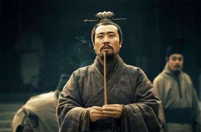 刘备皇室身份之谜：从织席贩履到汉室宗亲