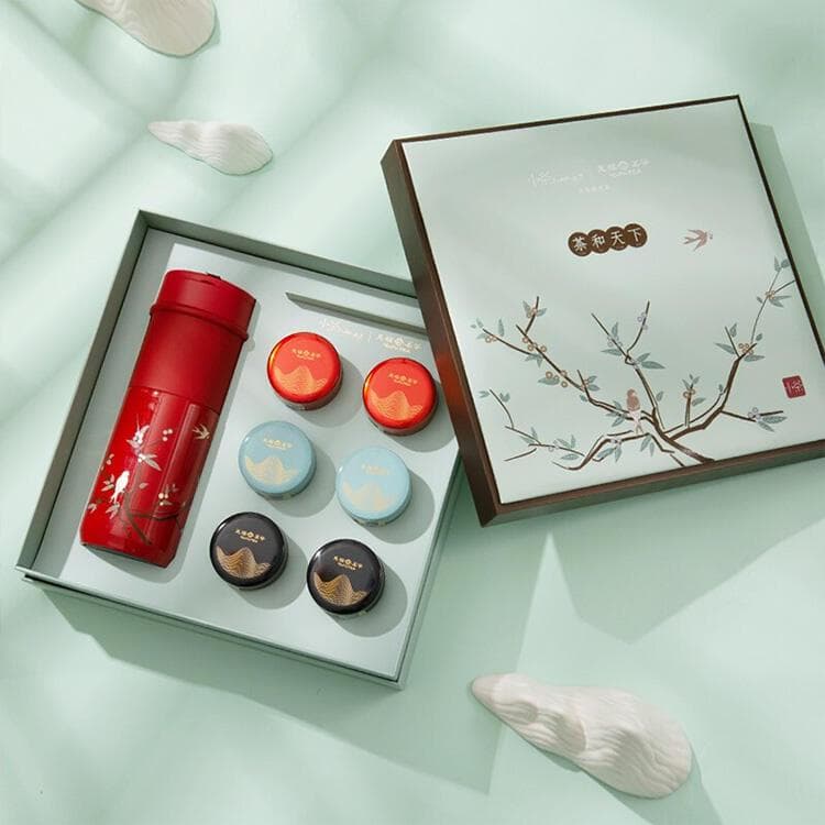 五款高端定制礼品推荐：让商务送礼更有温度与品味