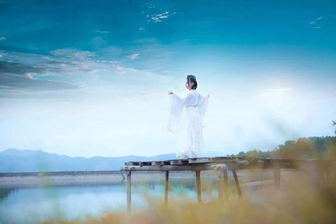 人到晚年，不管你有多少存款，都要帮儿女这“3种忙”，比钱重要！