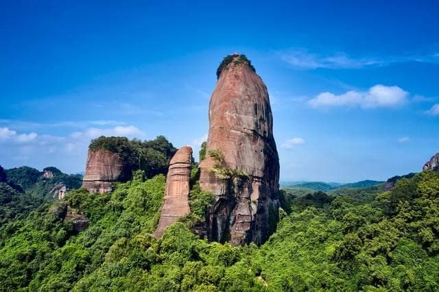 探秘广东丹霞山：一场脸红心跳的奇妙之旅攻略