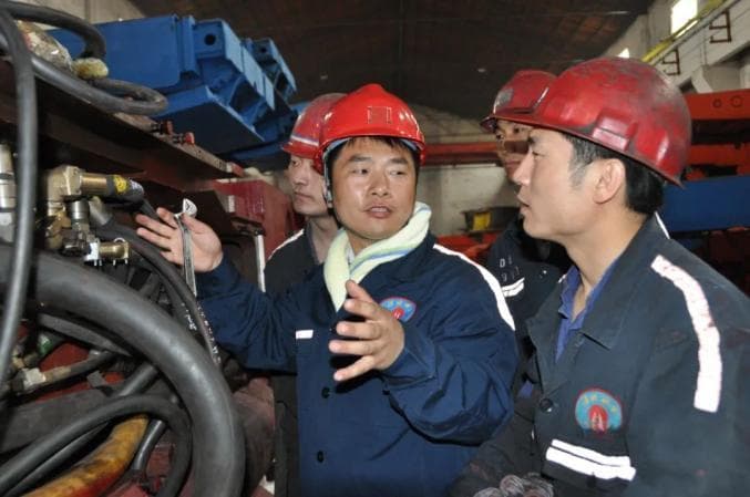 从技校生到大国工匠——记全国劳动模范王忠才