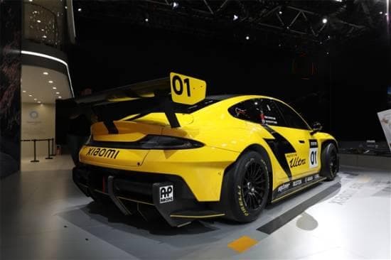公共道路飙车？小米SU7 Ultra安全隐患凸显！