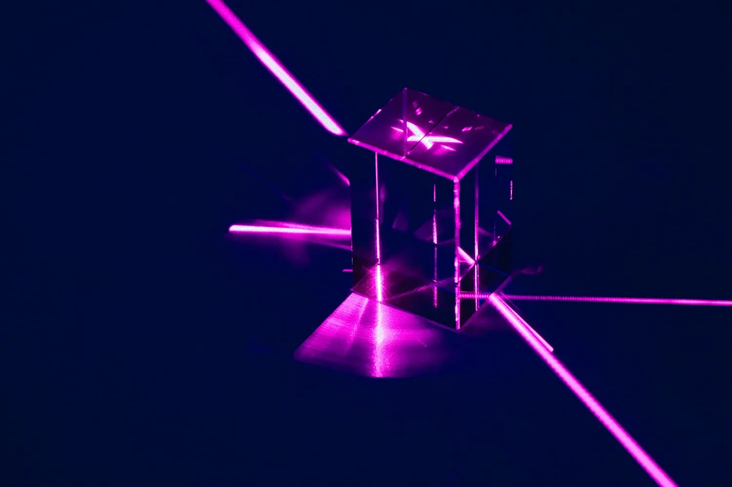 潘建伟团队再创量子通信奇迹！千公里级密钥分发开启全球量子通信新纪元