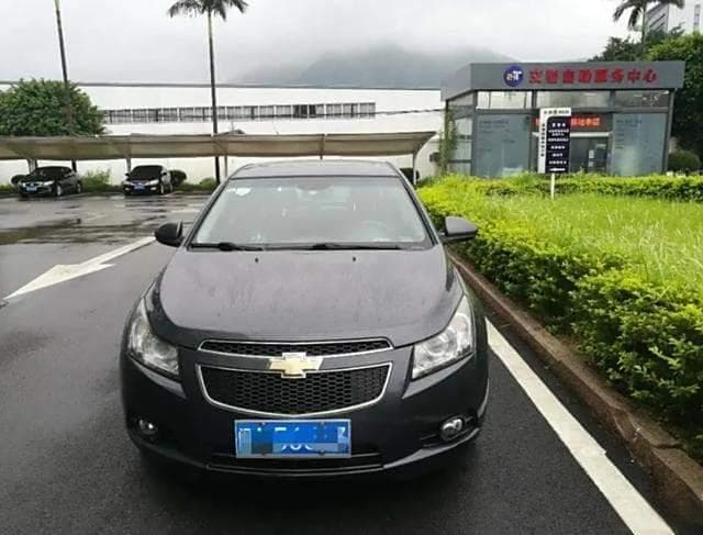 曝光违停车辆，人人有责！手把手教你如何正确举报违停