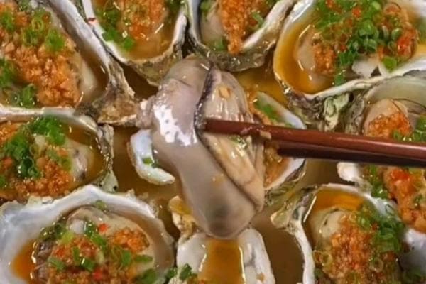 生蚝烹饪指南：从选材到蒸制的完整攻略