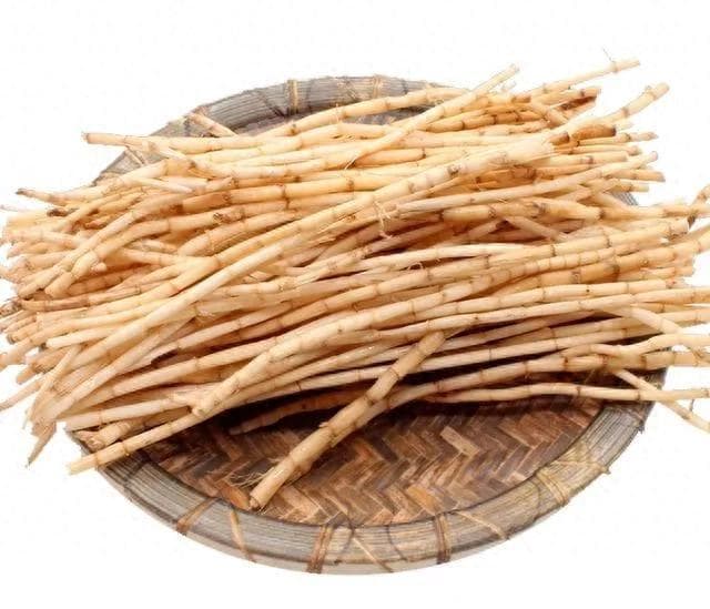 山东农村常见10种杂草，都是中草药！我的承包地里都有