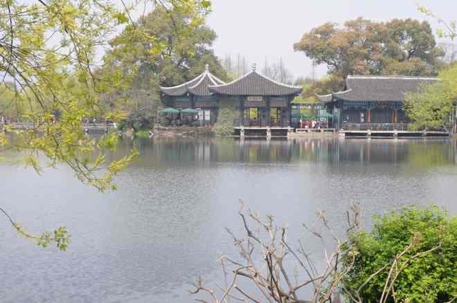 西湖游玩路线推荐