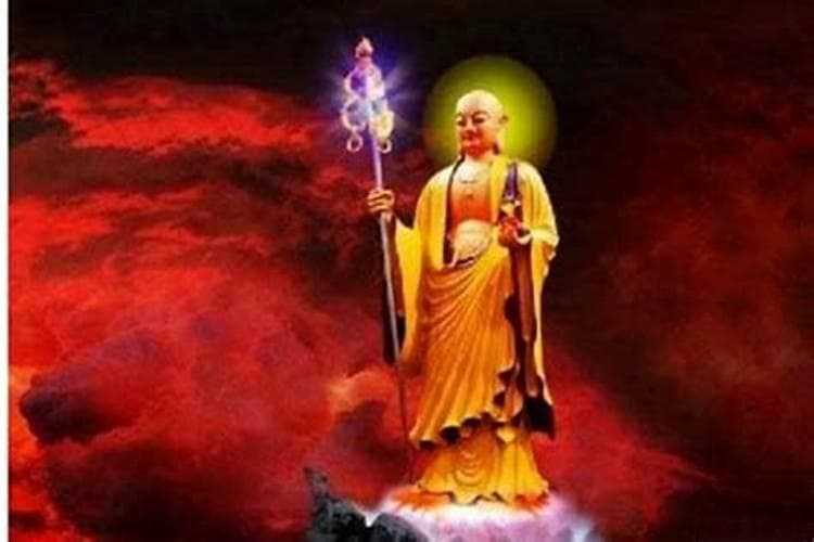 佛机超度亡灵：探索八字命理中的生死轮回