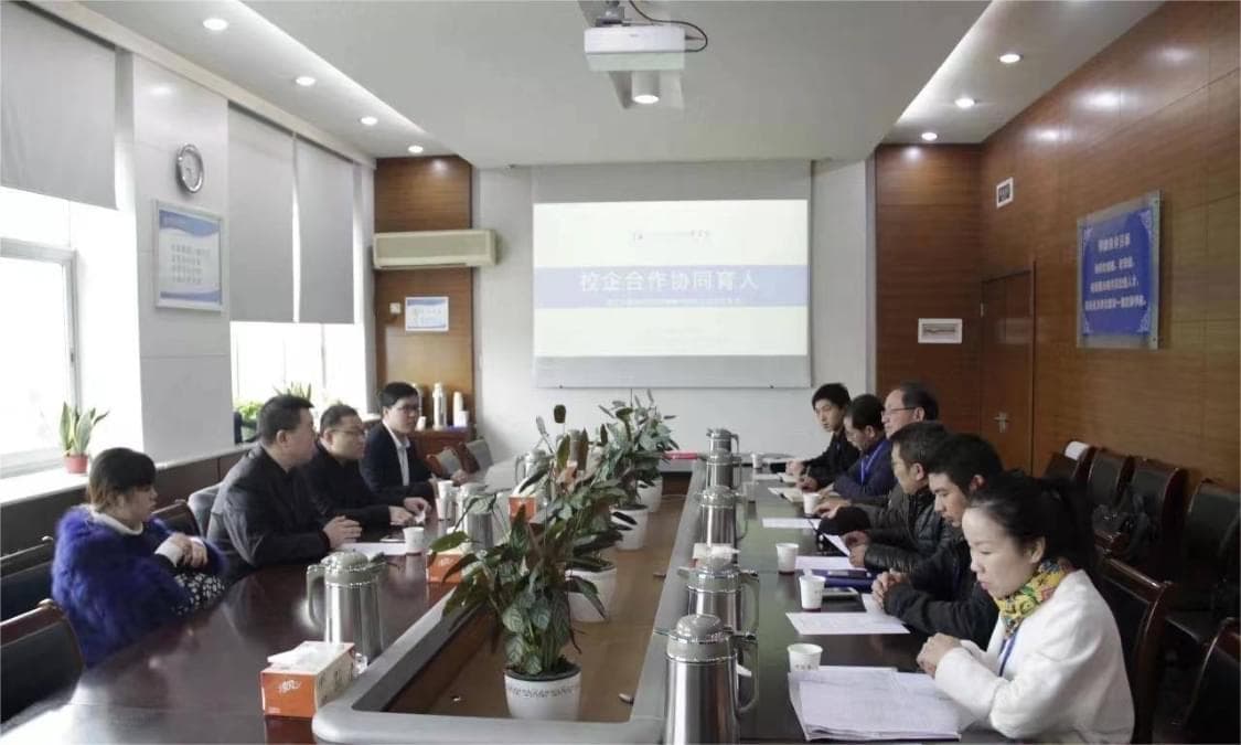 英国留学费用明细：帮你算清每一笔开销