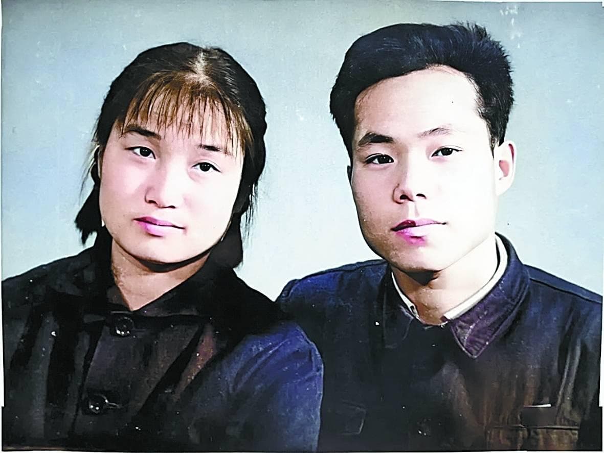 65年前，站在毛主席身边的"金童玉女"，曾在湖北工作