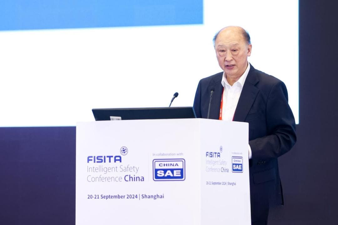 李骏院士：高阶智驾进入窗口期，运行安全将成为重大难题