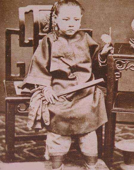 三寸金莲：中国古代对女性伤害极大的缠足陋习