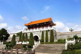 湛江雷州古城：岭南古郡，海北奇观