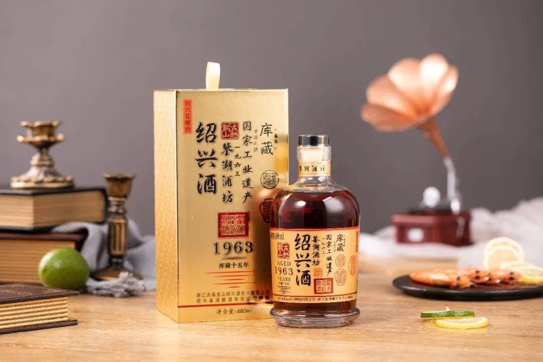 浸润历史的琥珀：绍兴酒的别名与文化传承