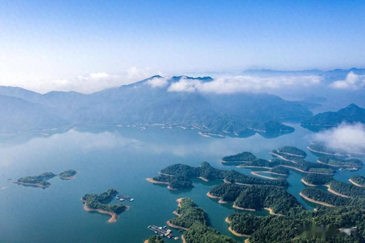 杭州周边游指南：自然风光与人文景观，感受大自然的鬼斧神工