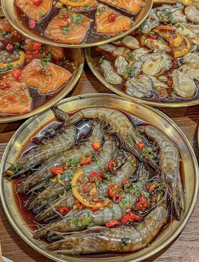 传统美食潮汕生腌的探秘之旅：食材选择、工艺精细与味觉体验
