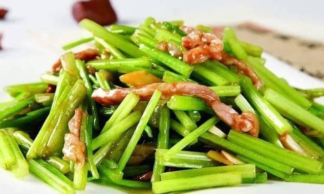 中老年人养生常吃这4种食物，养肝护体，腿脚有劲身体棒