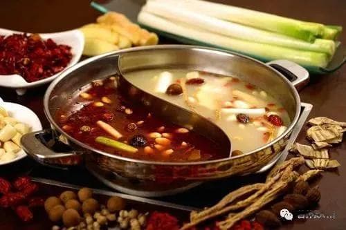 火锅如何吃得健康？专业建议助力美味与健康兼得
