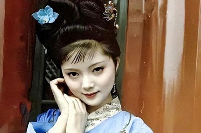 刘姥姥的“雪地抽柴”：宝钗是“鬼”，黛玉之死早有暗示
