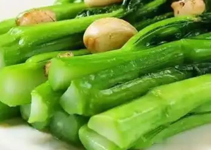 白灼白菜：家常小菜的高级感，让你的厨艺更上一层楼！