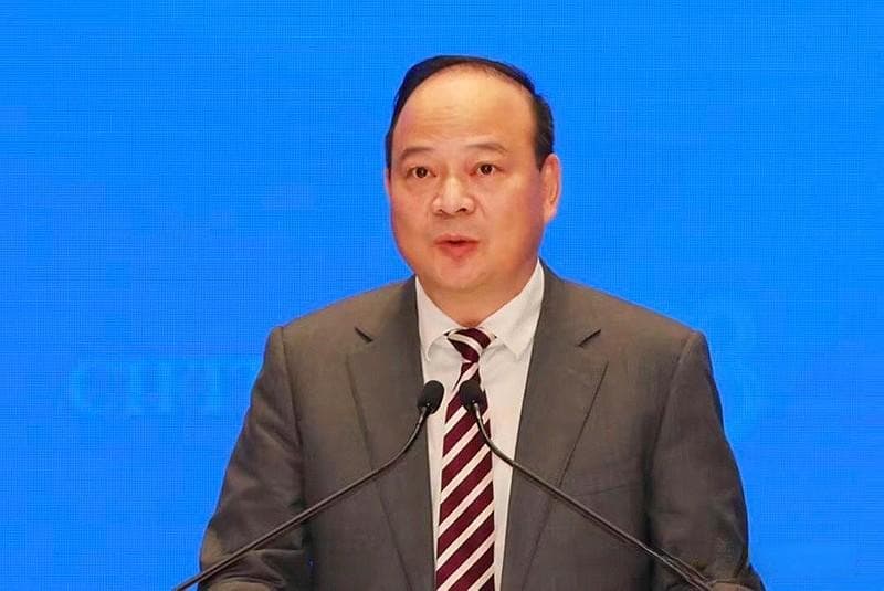 曾毓群硬怼马斯克不懂电池！